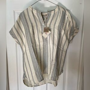 Faherty Cream and Gray Short Sleeve Blouse with Mandarin Collar